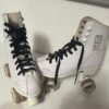Patines numero 39 ,estan como nuevos muy poco uso.costaron 50 euros.