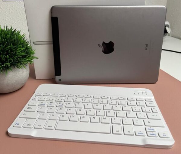 table iPad 2 .iPadOS 15.8.1. se ha dado poco uso.como nuevo
