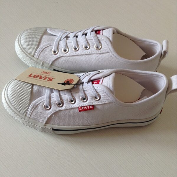 Deportivas Levis