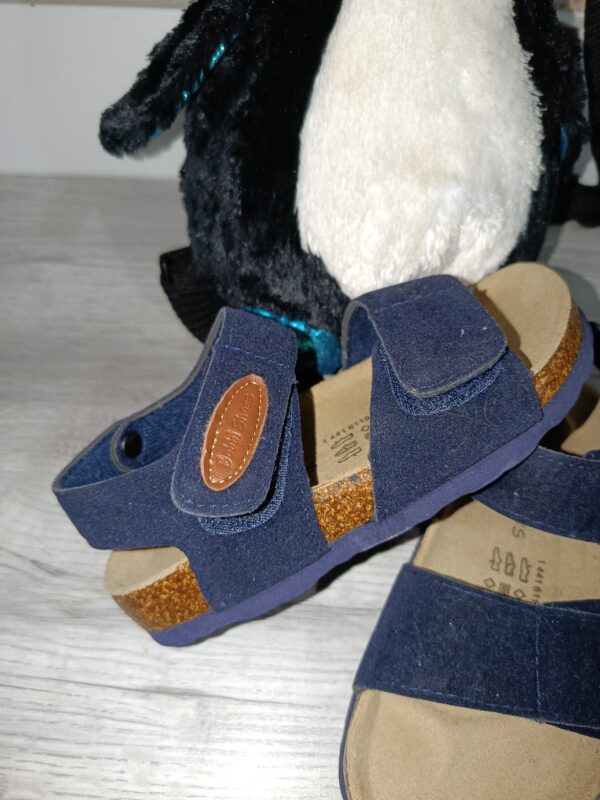 Sandalias niño núm 26 nuevas
