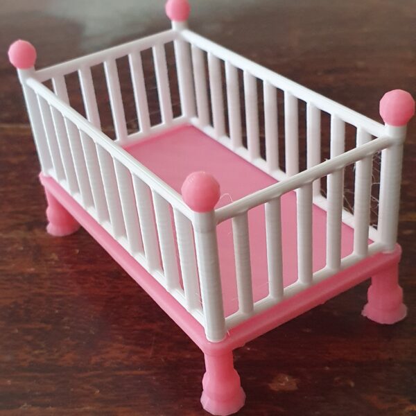 Cuna para casa de muñecas