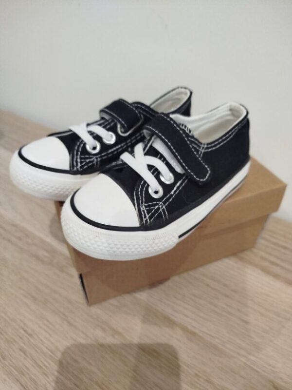 cropped-inbound426475903610592181-scaled-1.jpg Zapatillas nuevas Talla 22