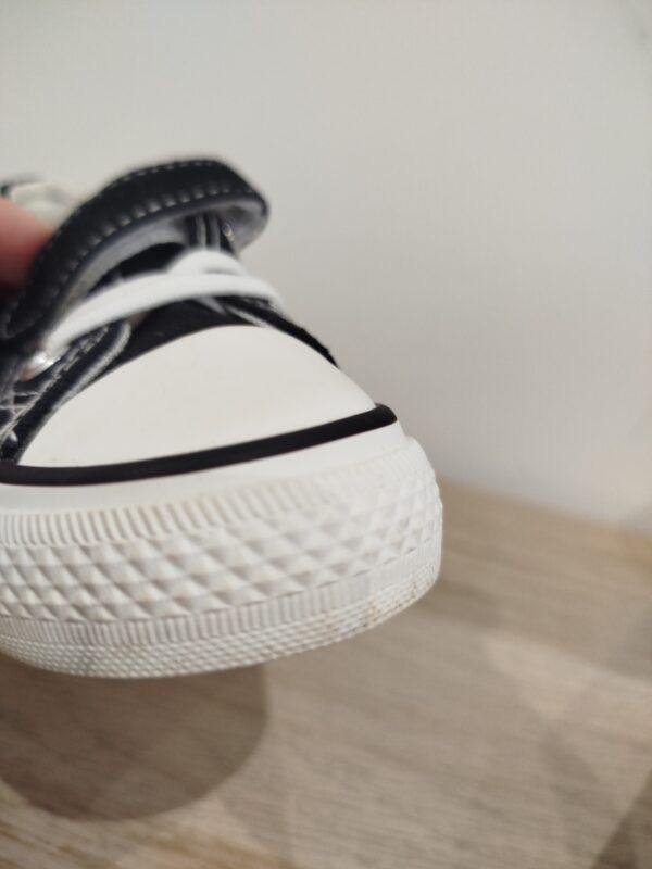 inbound6574531593897433362 Zapatillas nuevas Talla 22